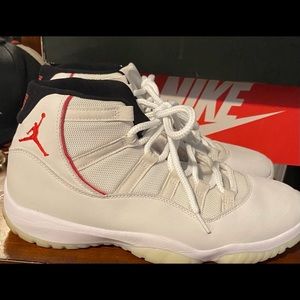 Jordan Retro Platinum Tint